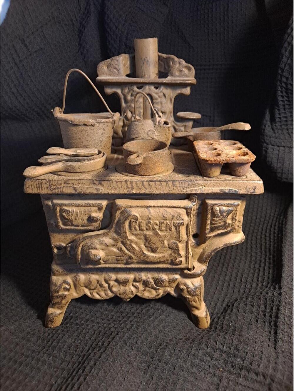 Crescent  Cast Iron Wood Cooking Stove With Pots Pans Antique salesman Sample